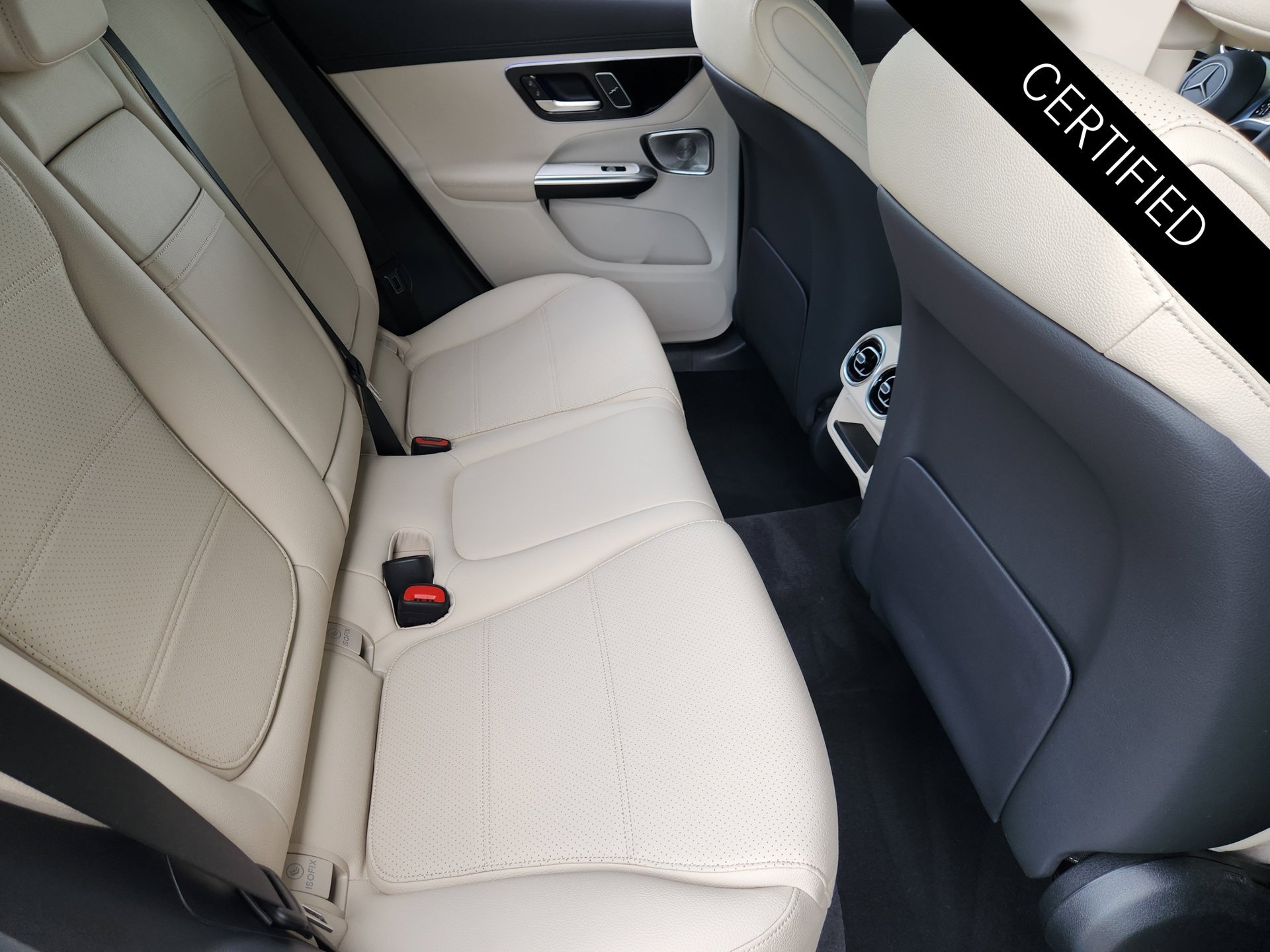 Certified 2024 Mercedes-Benz GLC 300 image 31