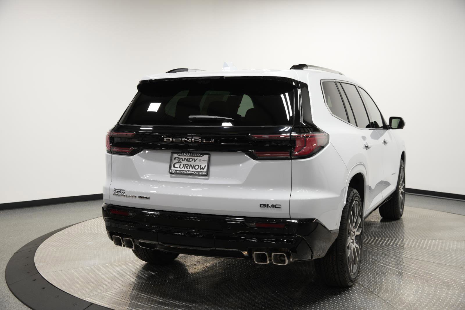 New 2026 GMC Acadia Denali Ultimate w/ LPO, Floor Liner Package image 8