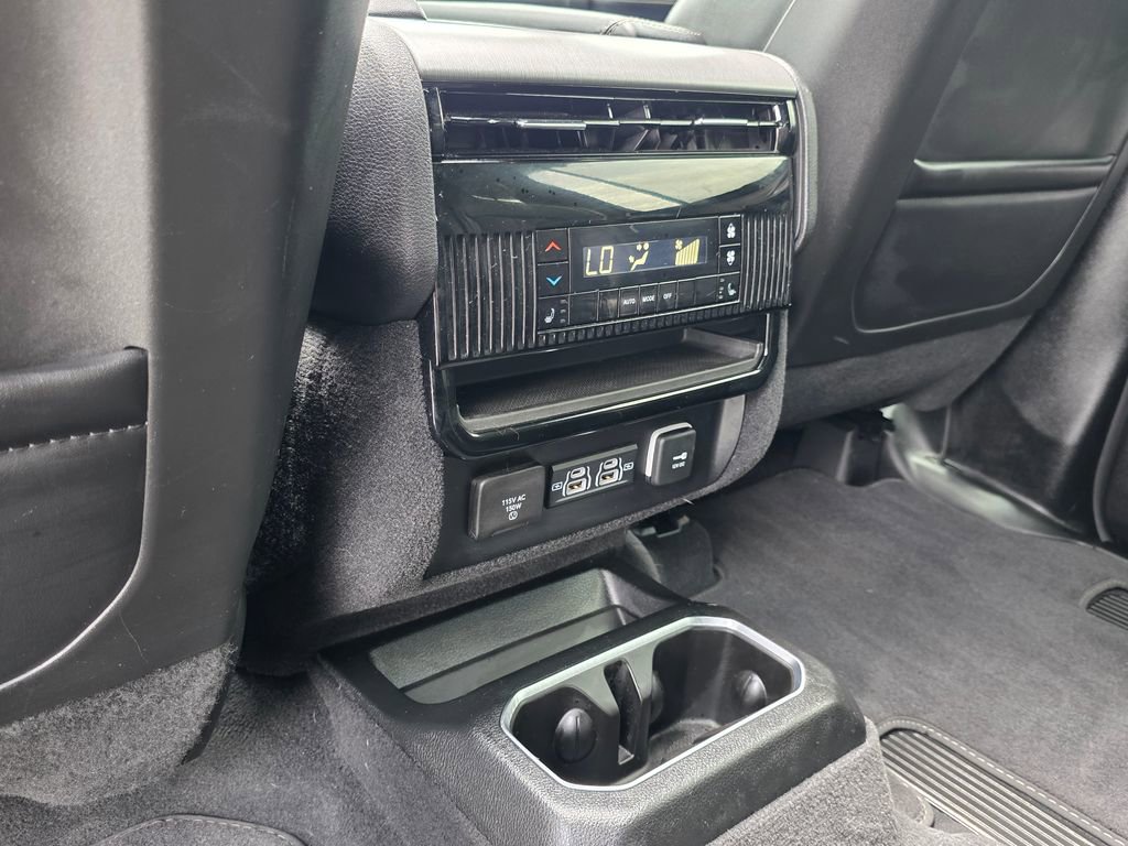Used 2025 Jeep Wagoneer Series II w/ Convenience Group I AWD/4WD image 35