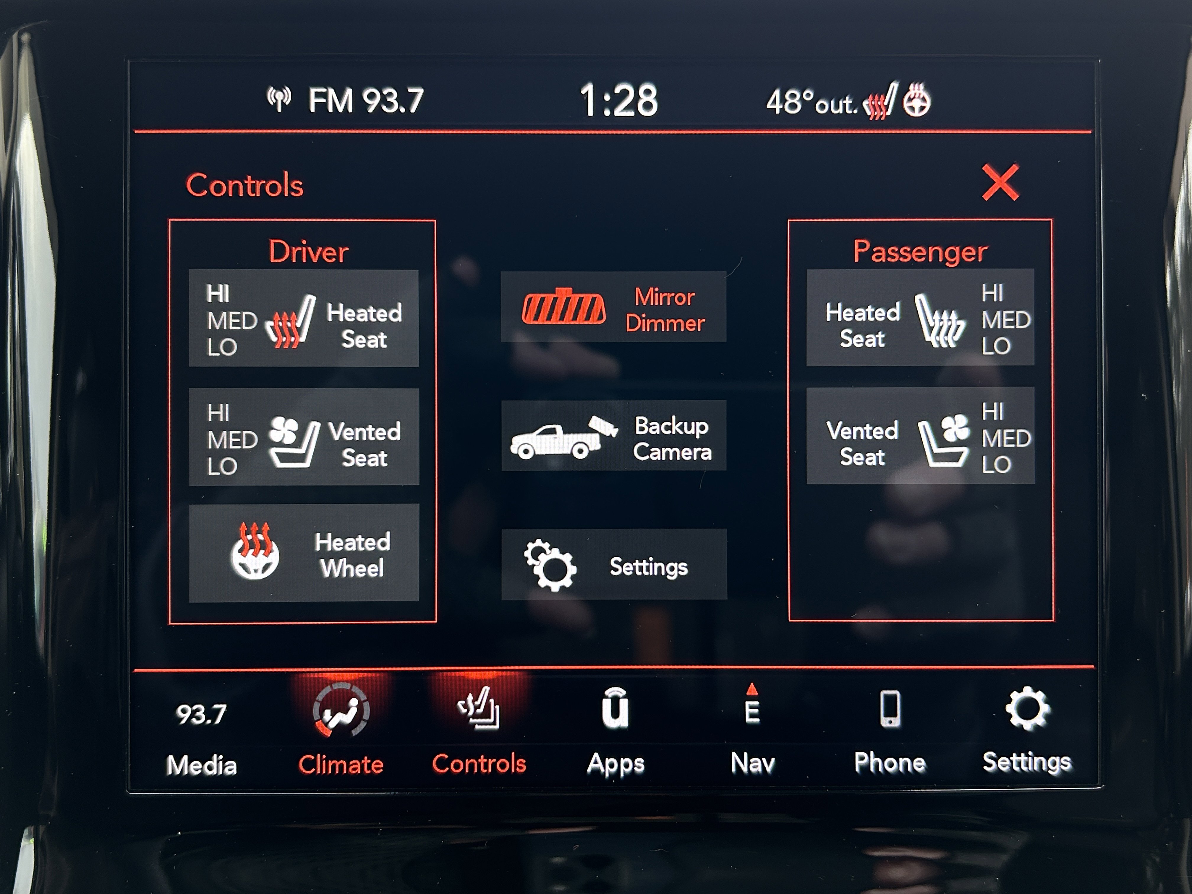 Certified 2021 RAM 1500 Laramie image 33