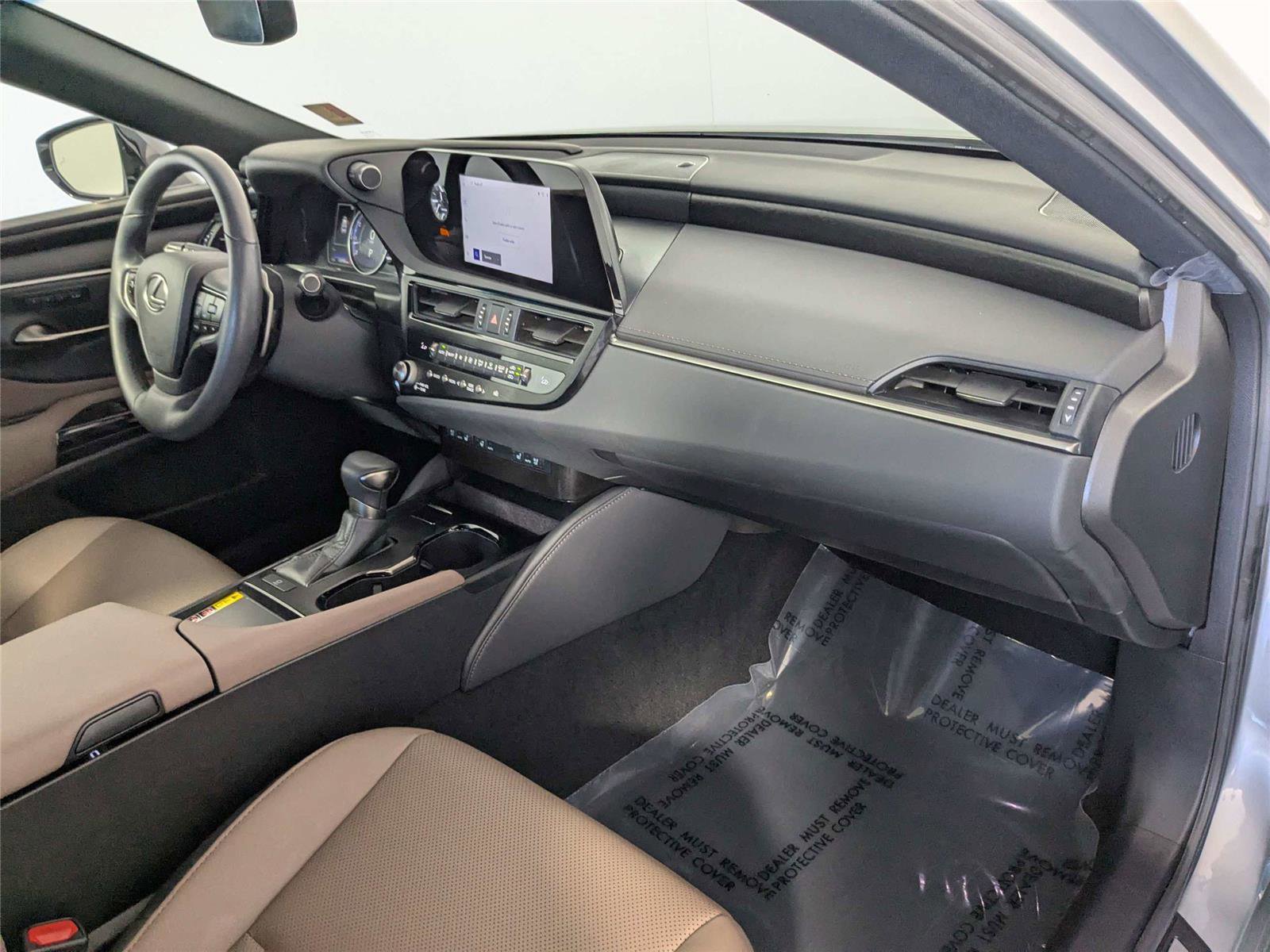 Used 2025 Lexus ES 350 w/ Premium Package FWD image 24