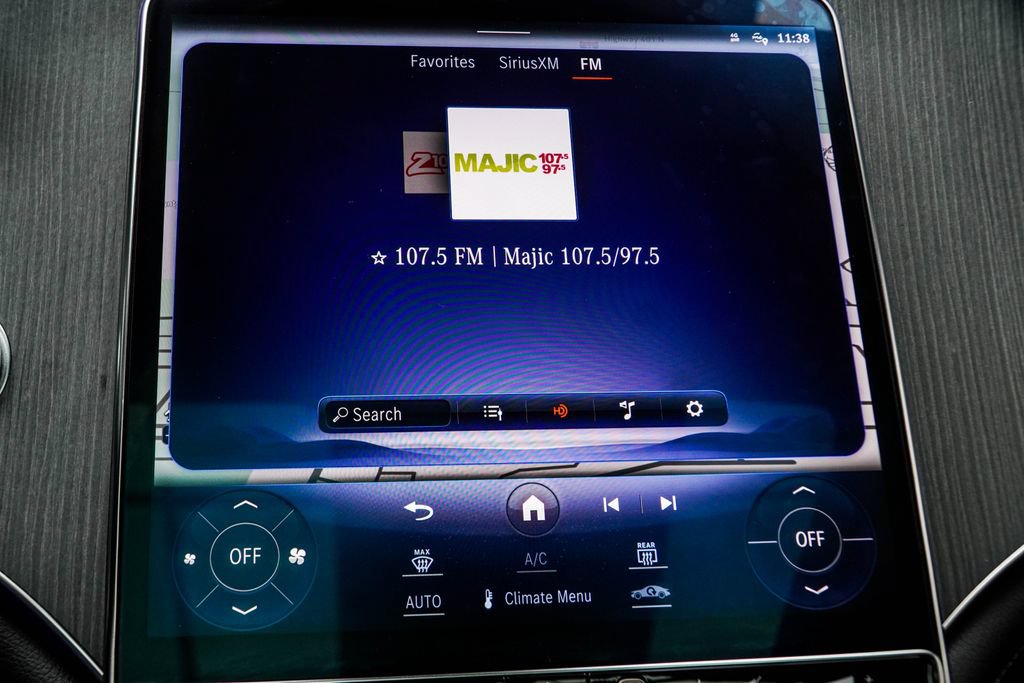 Used 2023 Mercedes-Benz EQE 350+ SUV w/ Exclusive Trim Package image 27