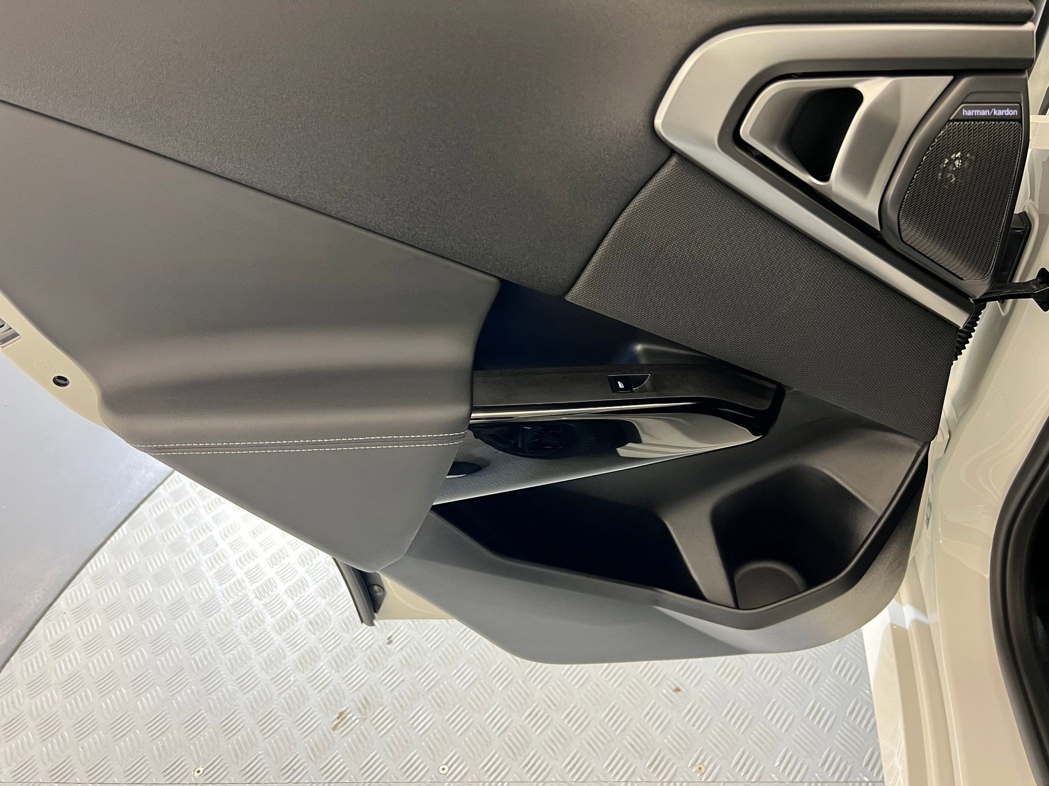 Used 2026 BMW X3 xDrive30 w/ M Sport Package image 29