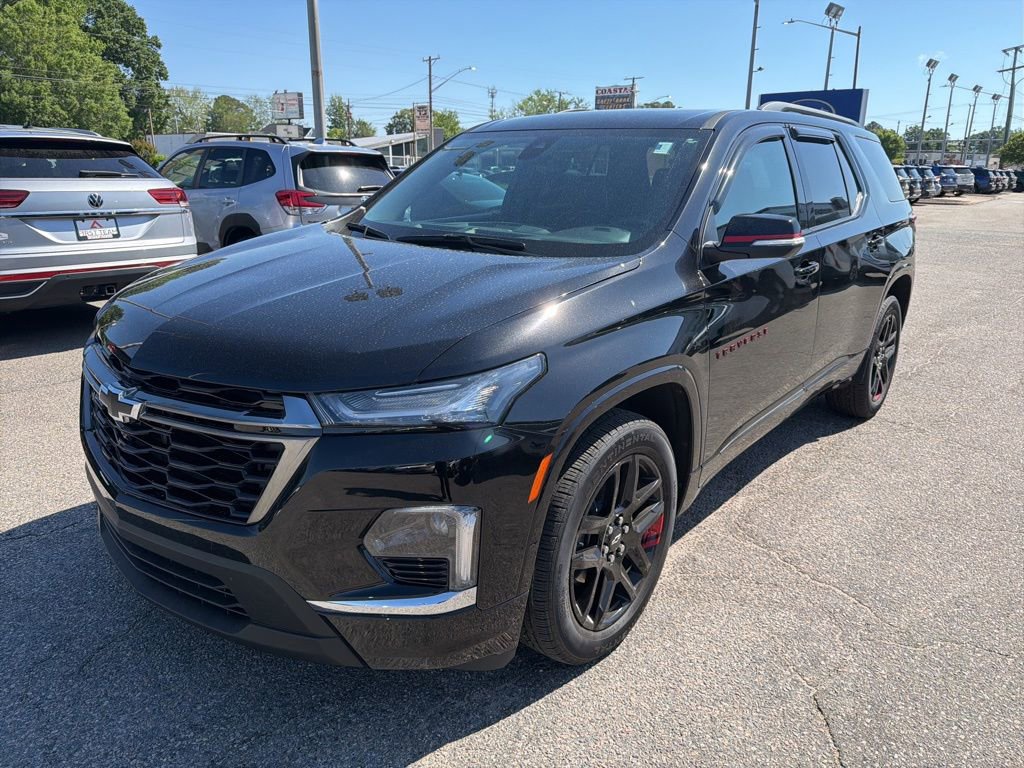 Used 2024 Chevrolet Traverse Premier w/ Redline Edition FWD image 2