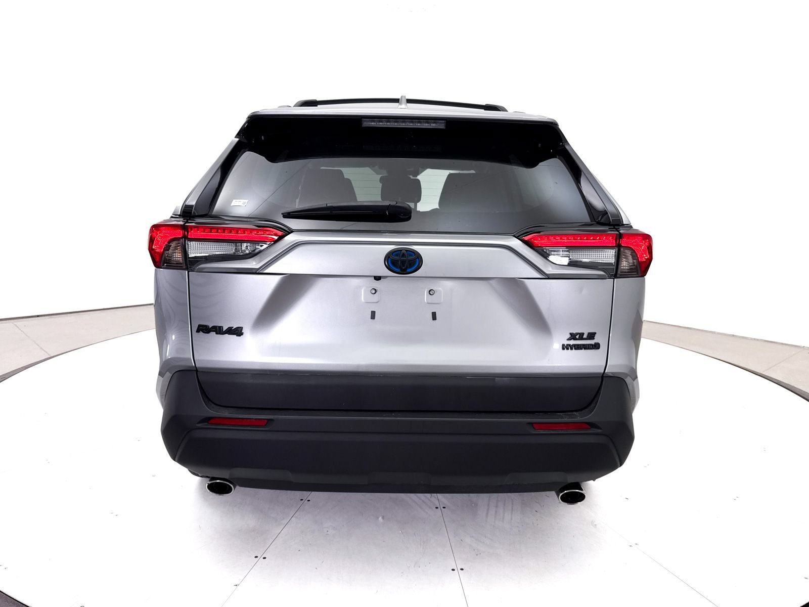 Used 2023 Toyota RAV4 XLE Premium AWD/4WD image 16