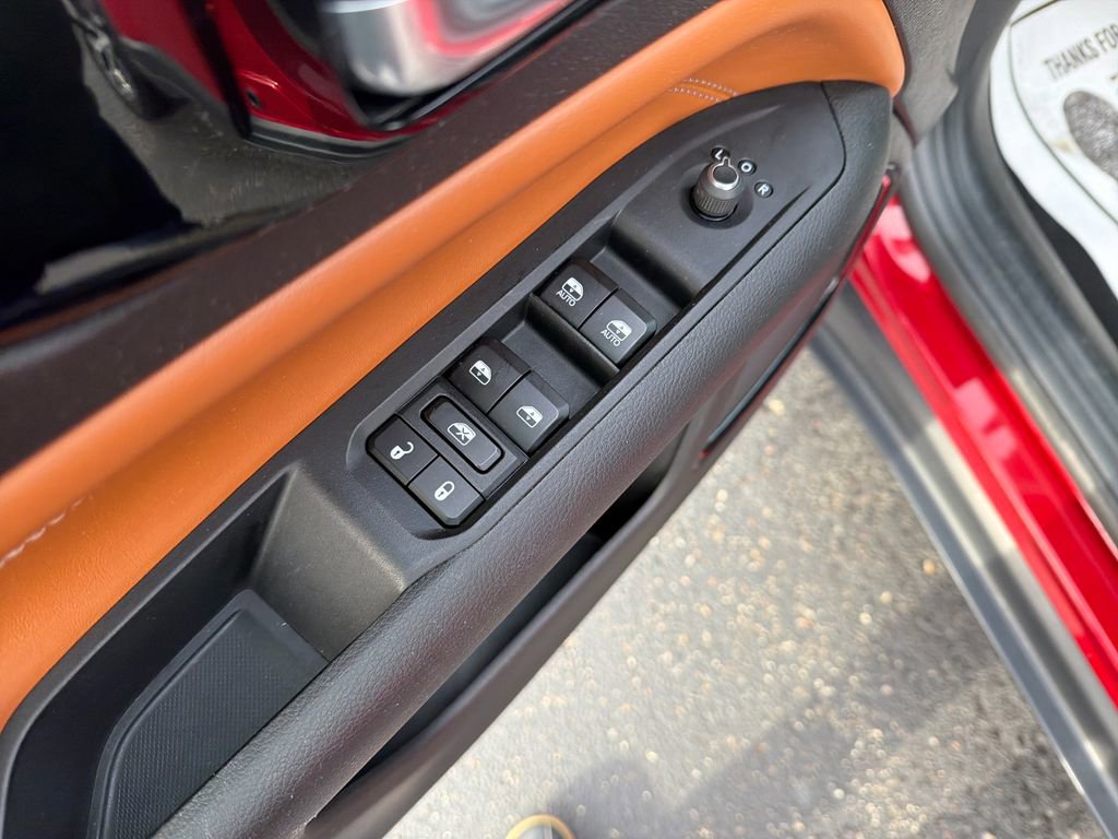 Used 2024 Jeep Compass Limited image 11