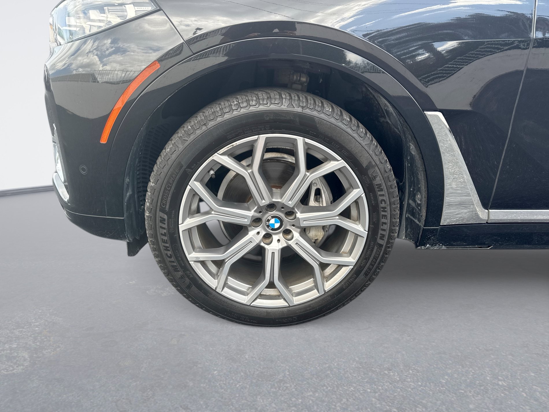 Used 2020 BMW X7 xDrive40i w/ Luxury Seating Package AWD/4WD image 11