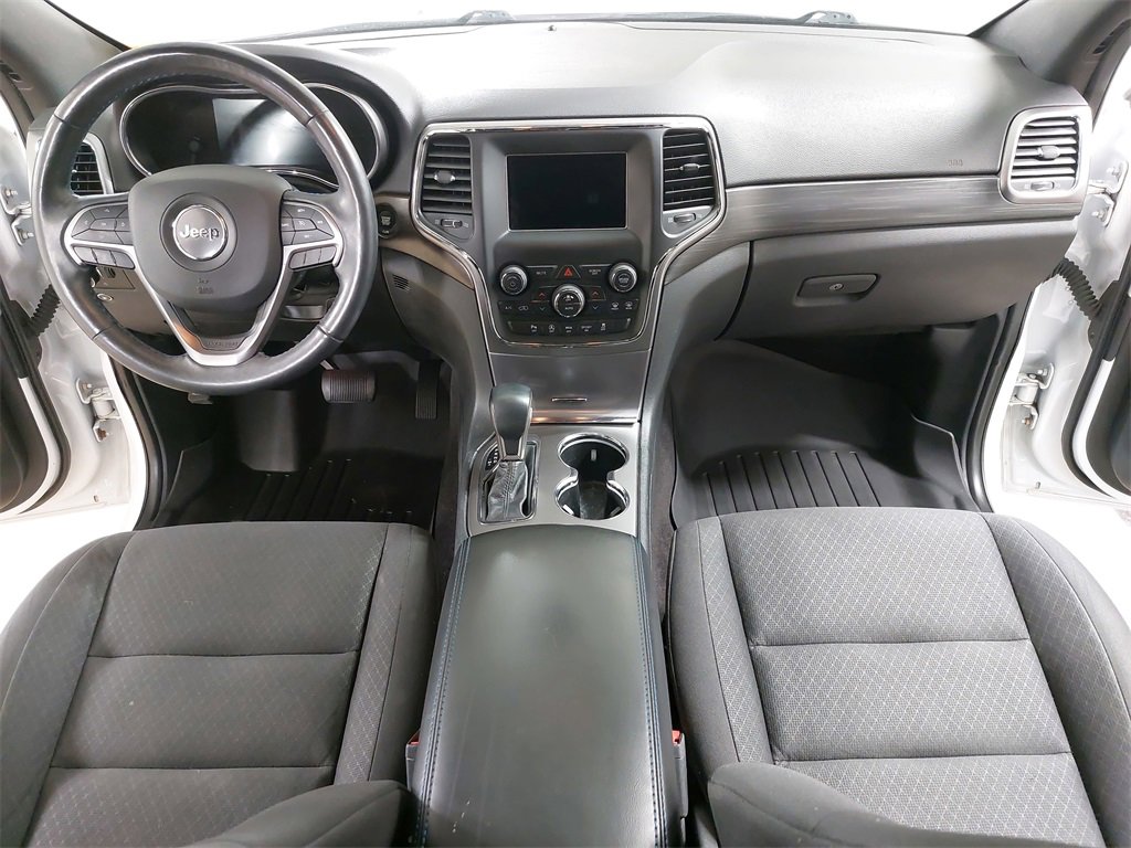 Used 2019 Jeep Grand Cherokee Laredo image 11