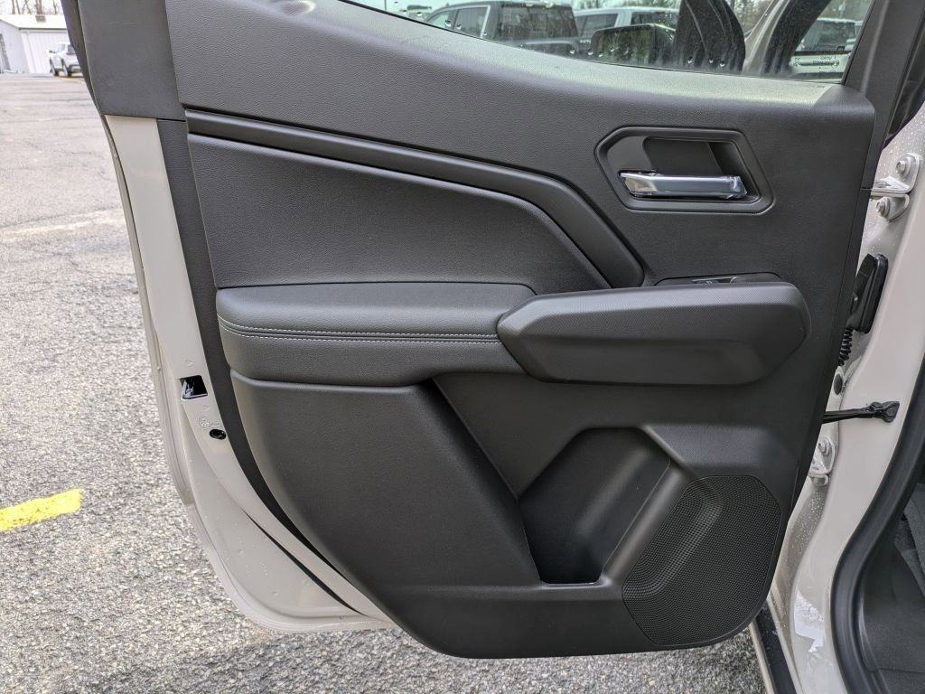 New 2026 GMC Canyon Elevation w/ Convenience Package image 31