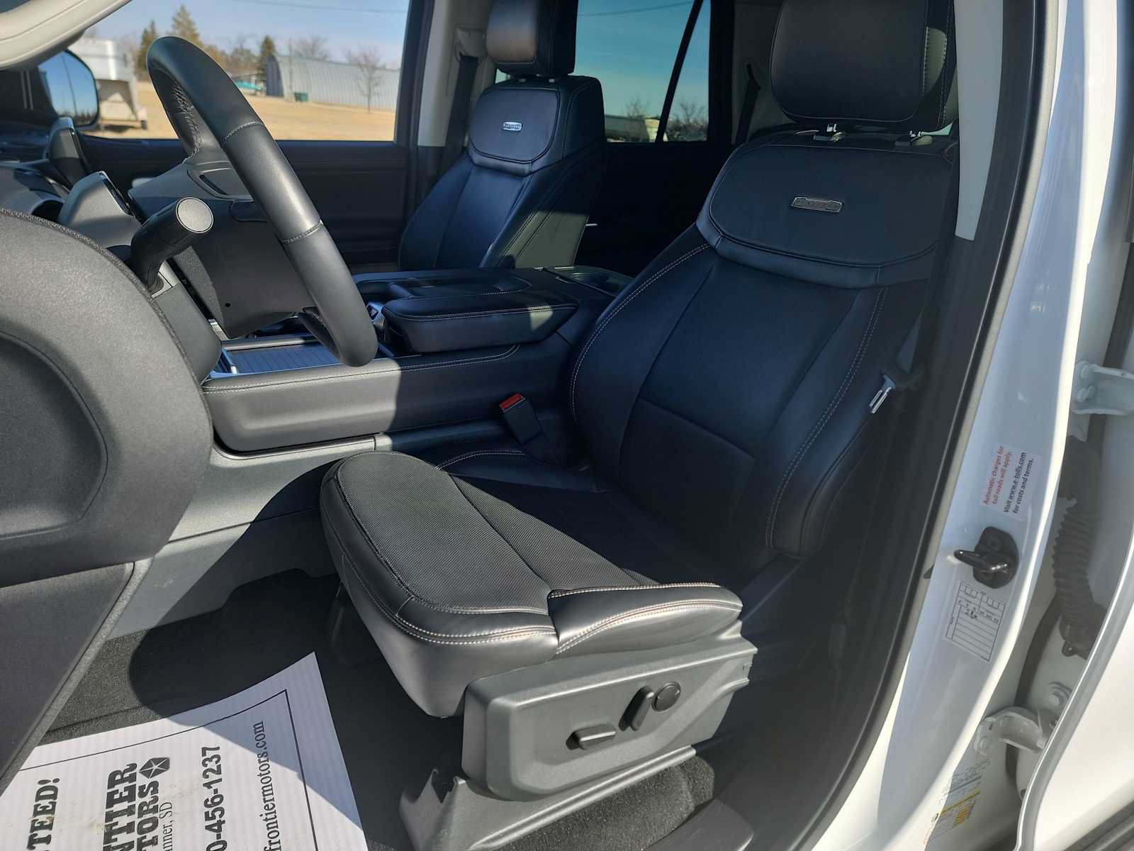 Used 2025 Ford Expedition Max Platinum AWD/4WD image 11
