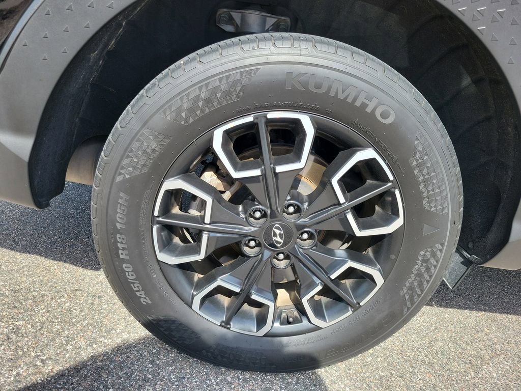 Used 2022 Hyundai Santa Cruz SEL w/ Activity Package FWD image 6