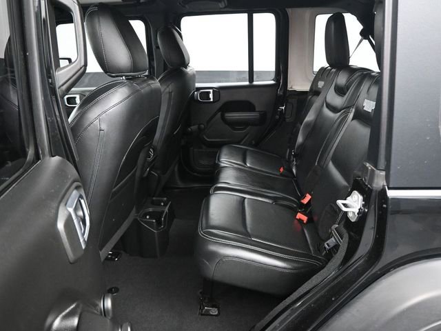 Used 2023 Jeep Wrangler Sport image 19