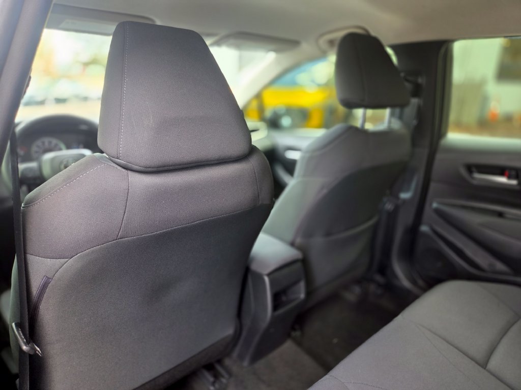 Used 2021 Toyota Corolla LE w/ Carpet Mat Package (TMS) FWD image 20