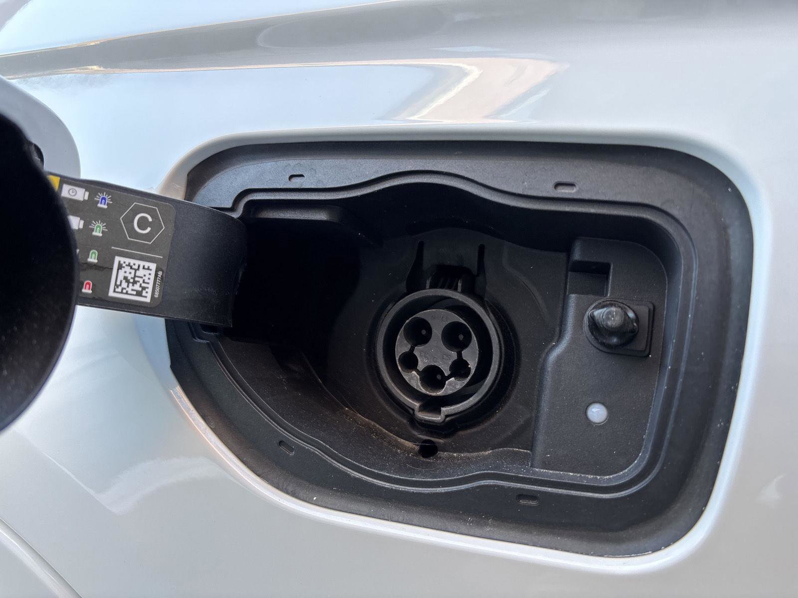 Used 2022 Jeep Grand Cherokee Summit image 7