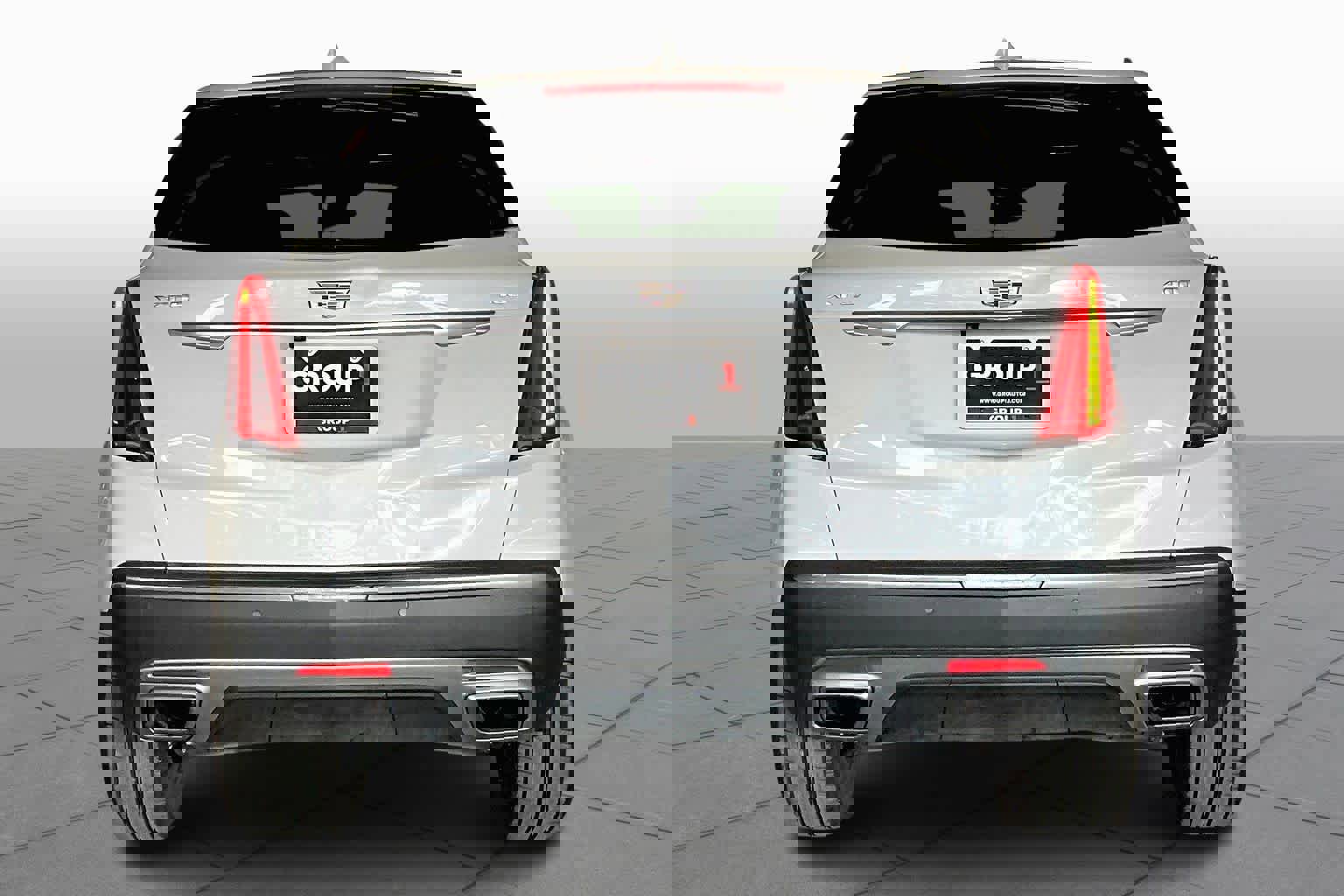 Used 2023 Cadillac XT5 Premium Luxury w/ LPO, Floor Liner Package image 4