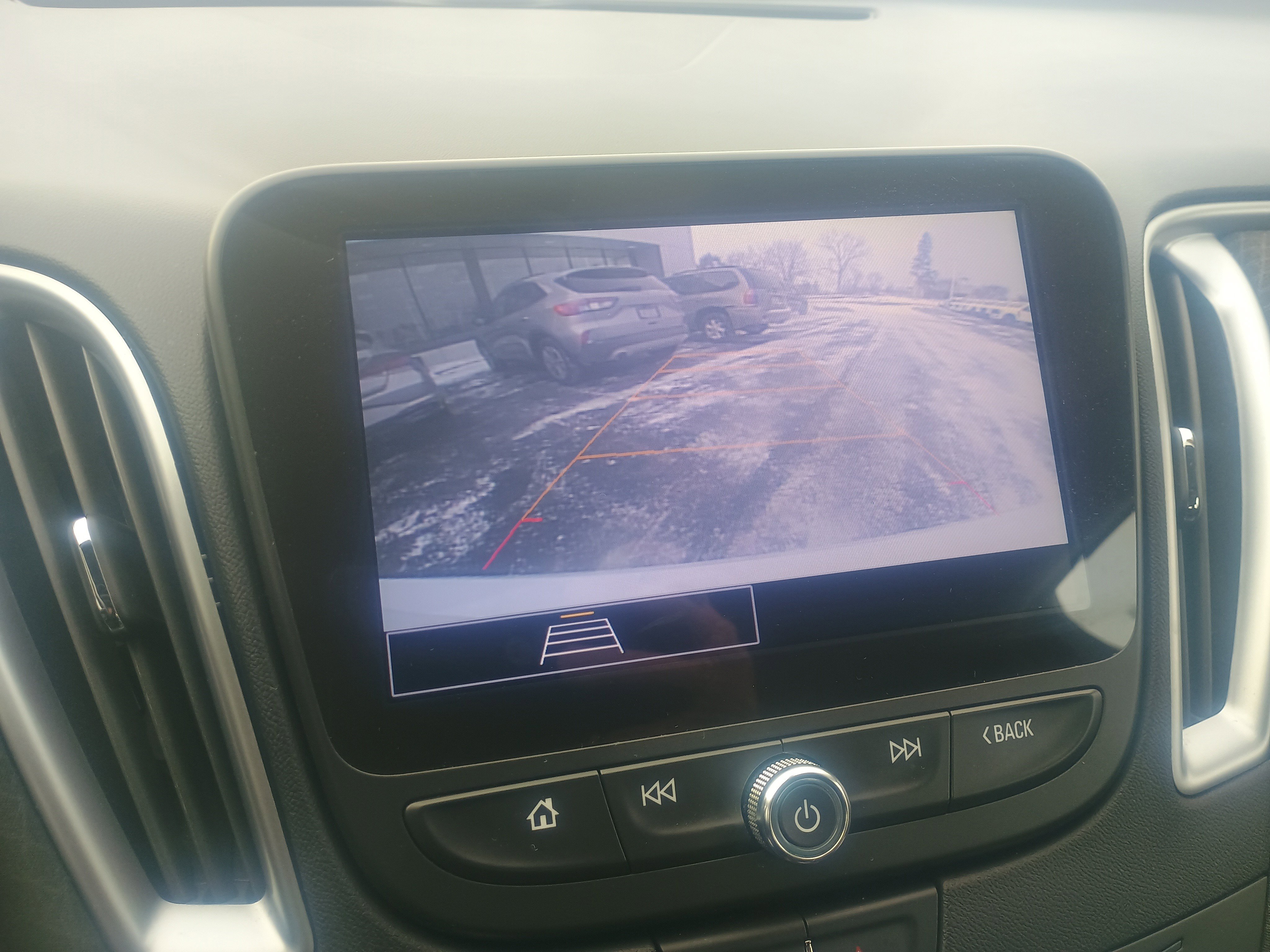 Used 2022 Chevrolet Malibu LT image 31