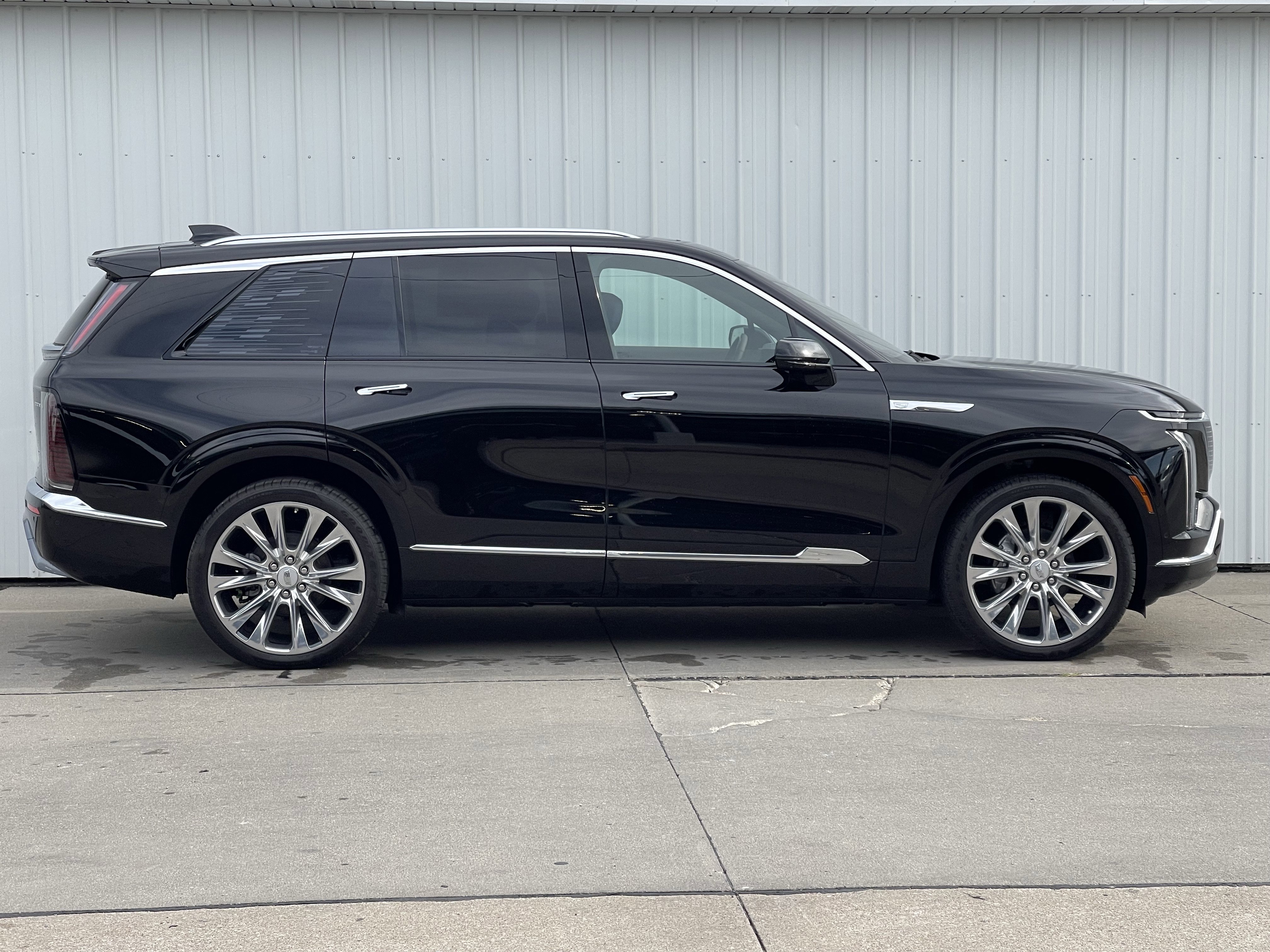 New 2026 Cadillac Vistiq Premium Luxury w/ LPO, Floor Liner Package image 14