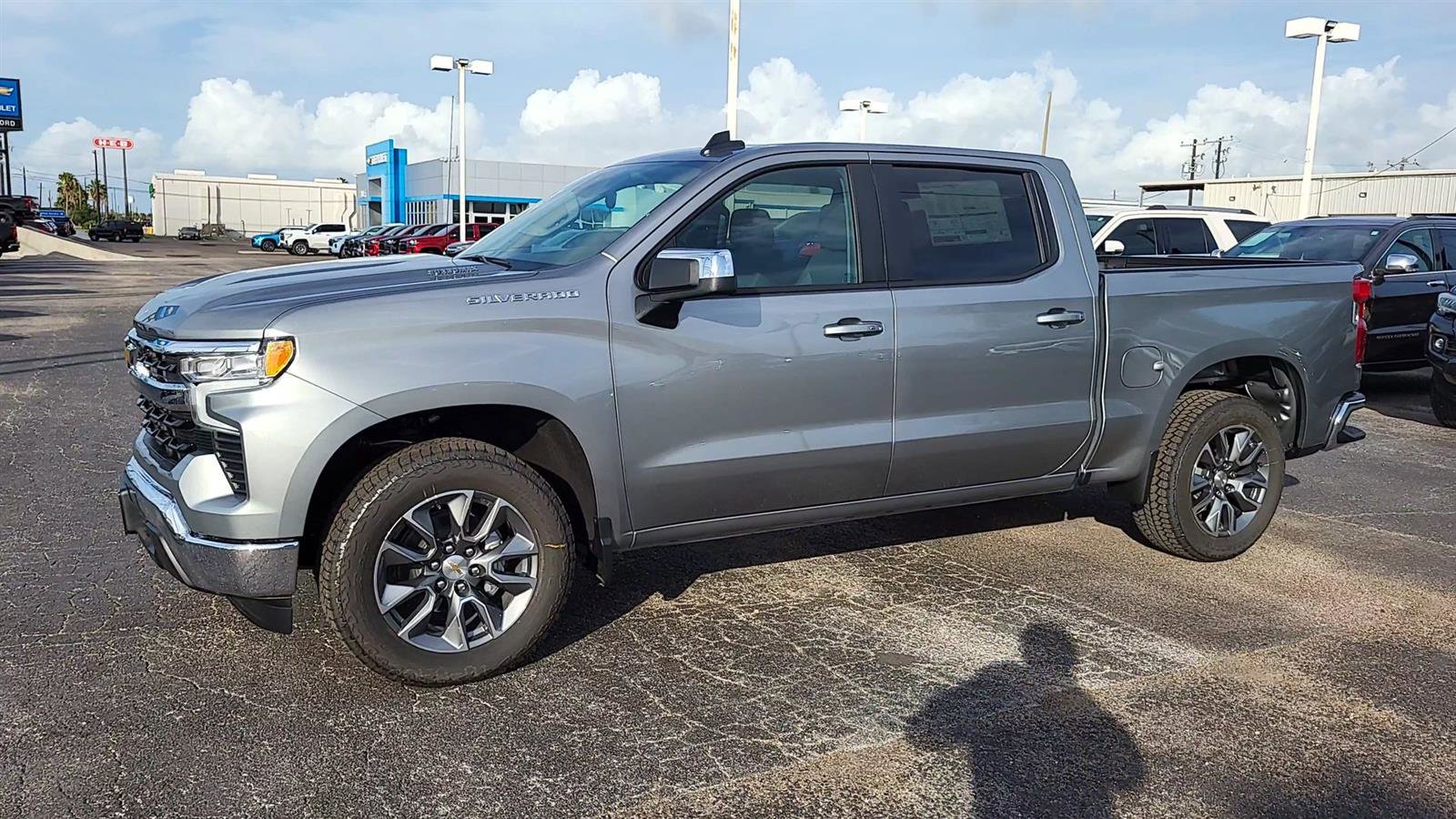 New 2025 Chevrolet Silverado 1500 LT w/ Convenience Package II image 4