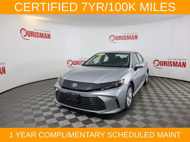 Used 2025 Toyota Camry LE FWD image 2