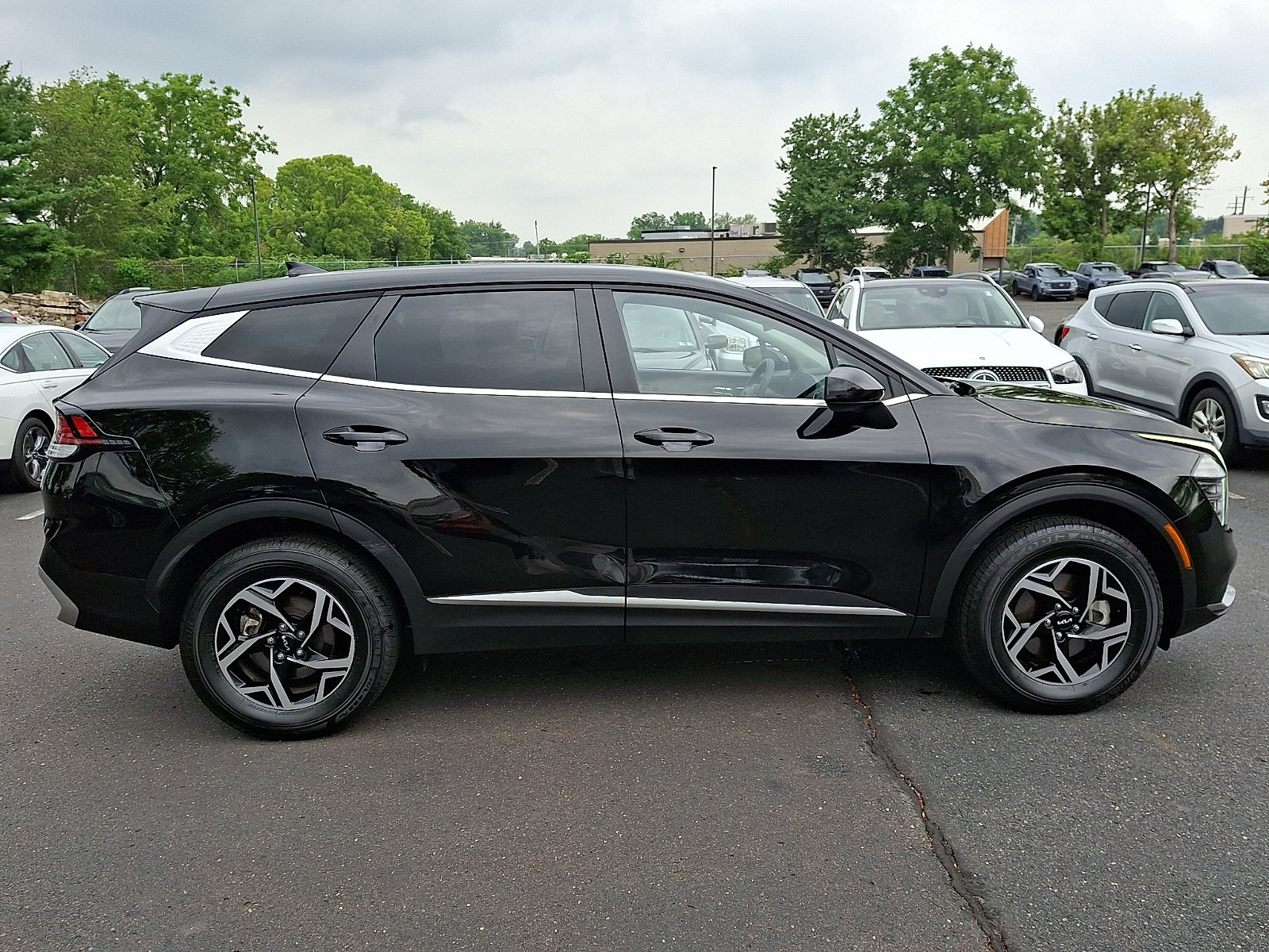 Used 2024 Kia Sportage LX AWD/4WD image 7