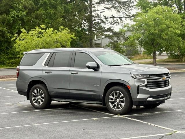 Used 2021 Chevrolet Tahoe LT w/ Luxury Package RWD image 10