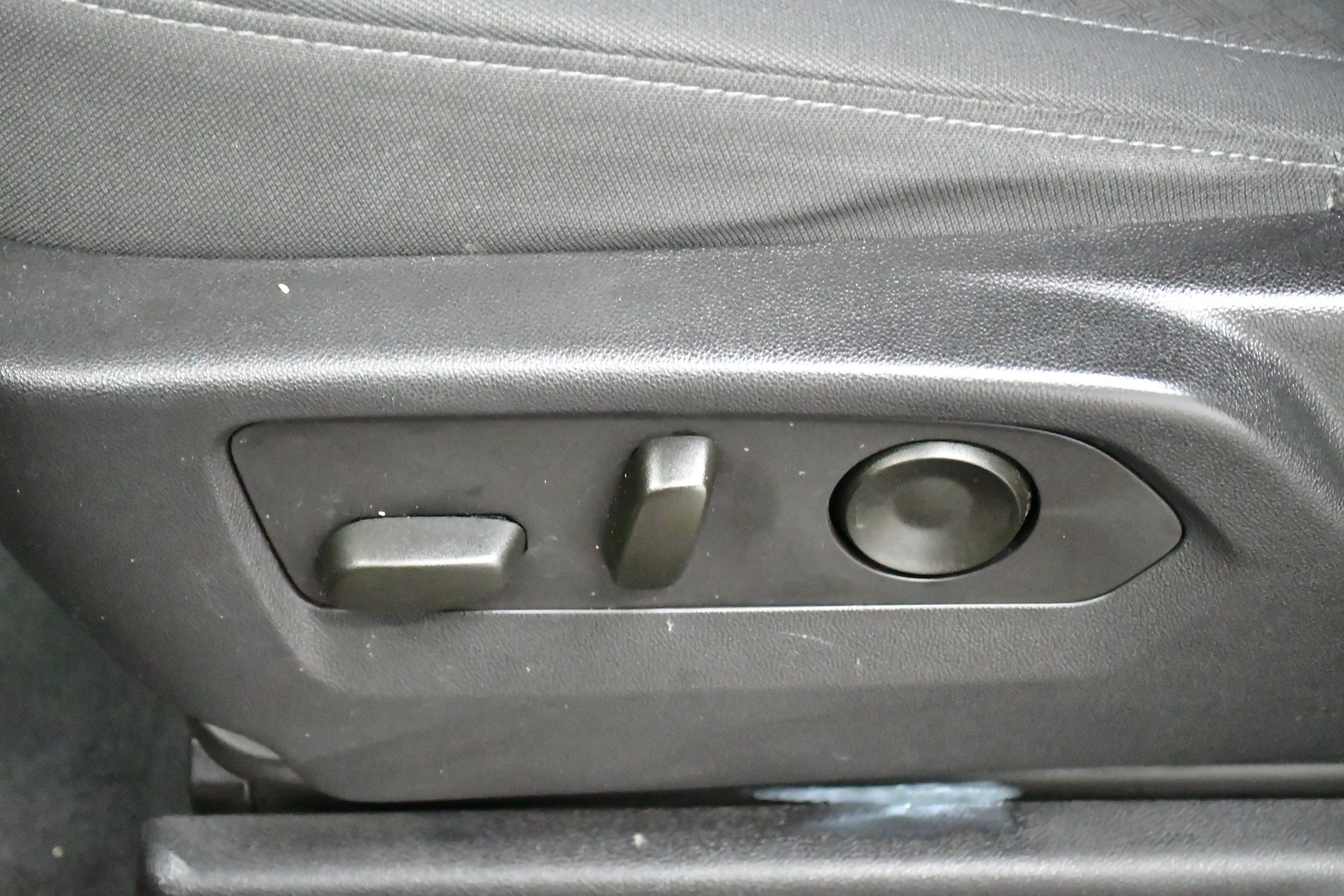 Used 2023 Chevrolet Silverado 1500 LT image 21