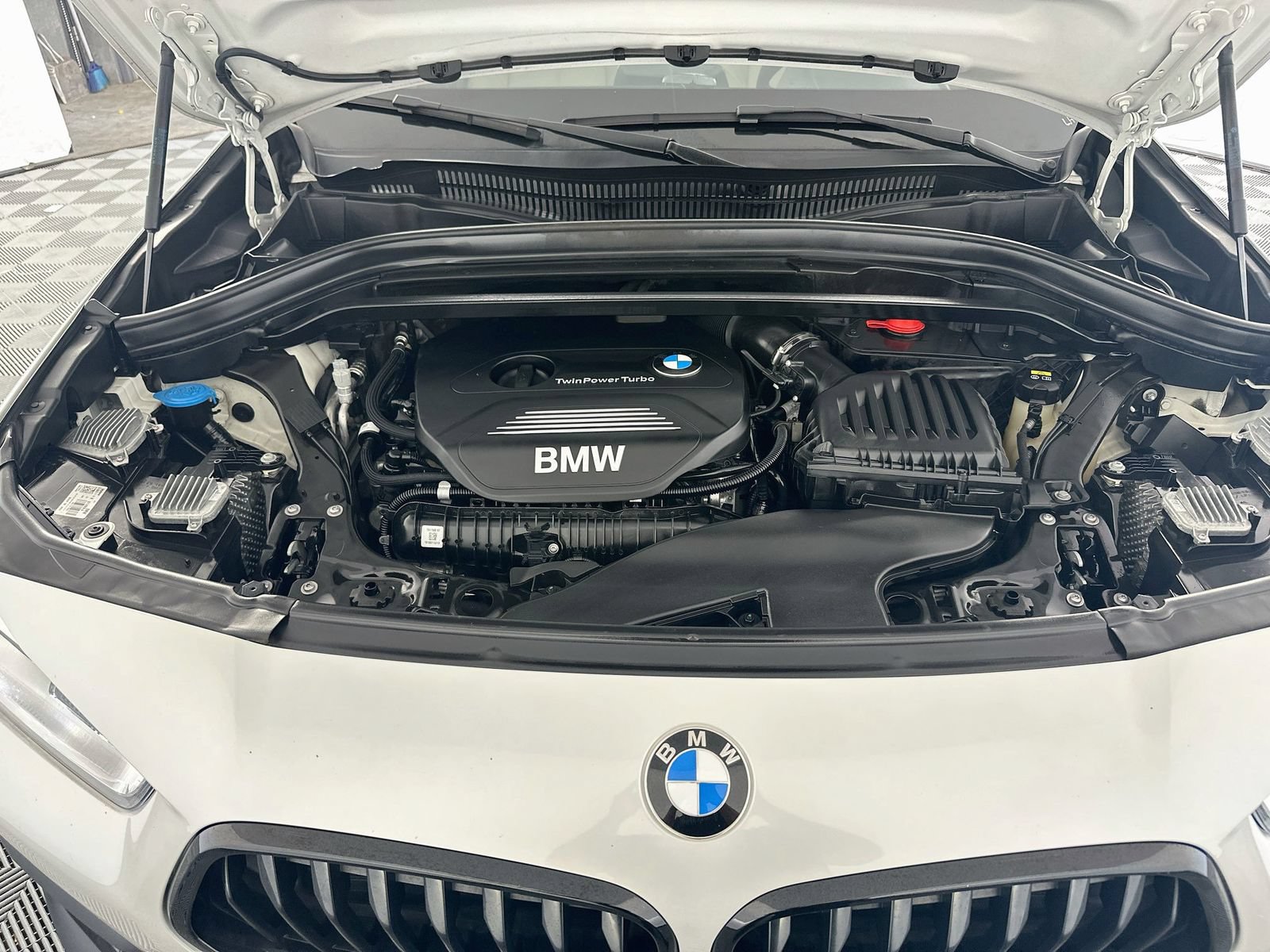 Used 2018 BMW X2 sDrive28i w/ Convenience Package FWD image 34