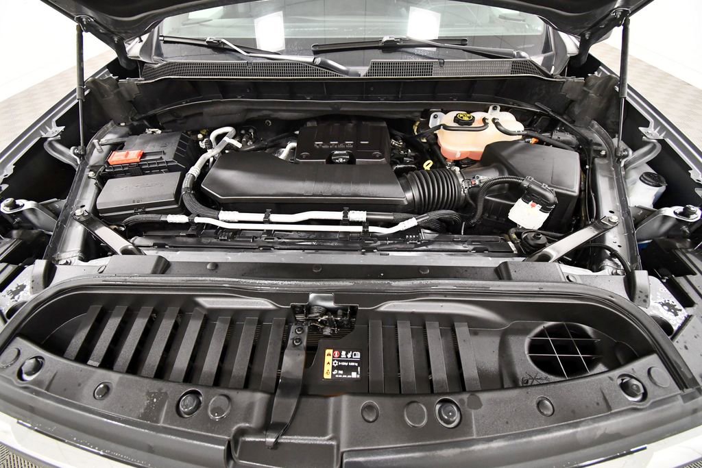 Used 2023 Chevrolet Silverado 1500 LT AWD/4WD image 12