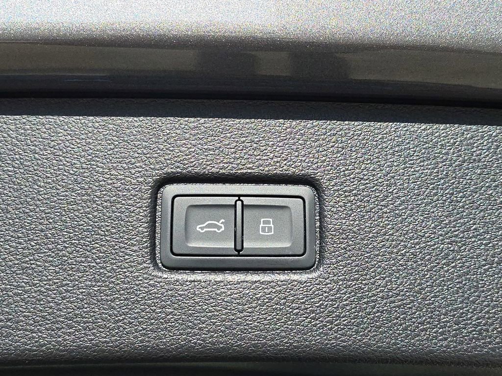 New 2026 Audi Q7 2.0T Premium Plus image 14