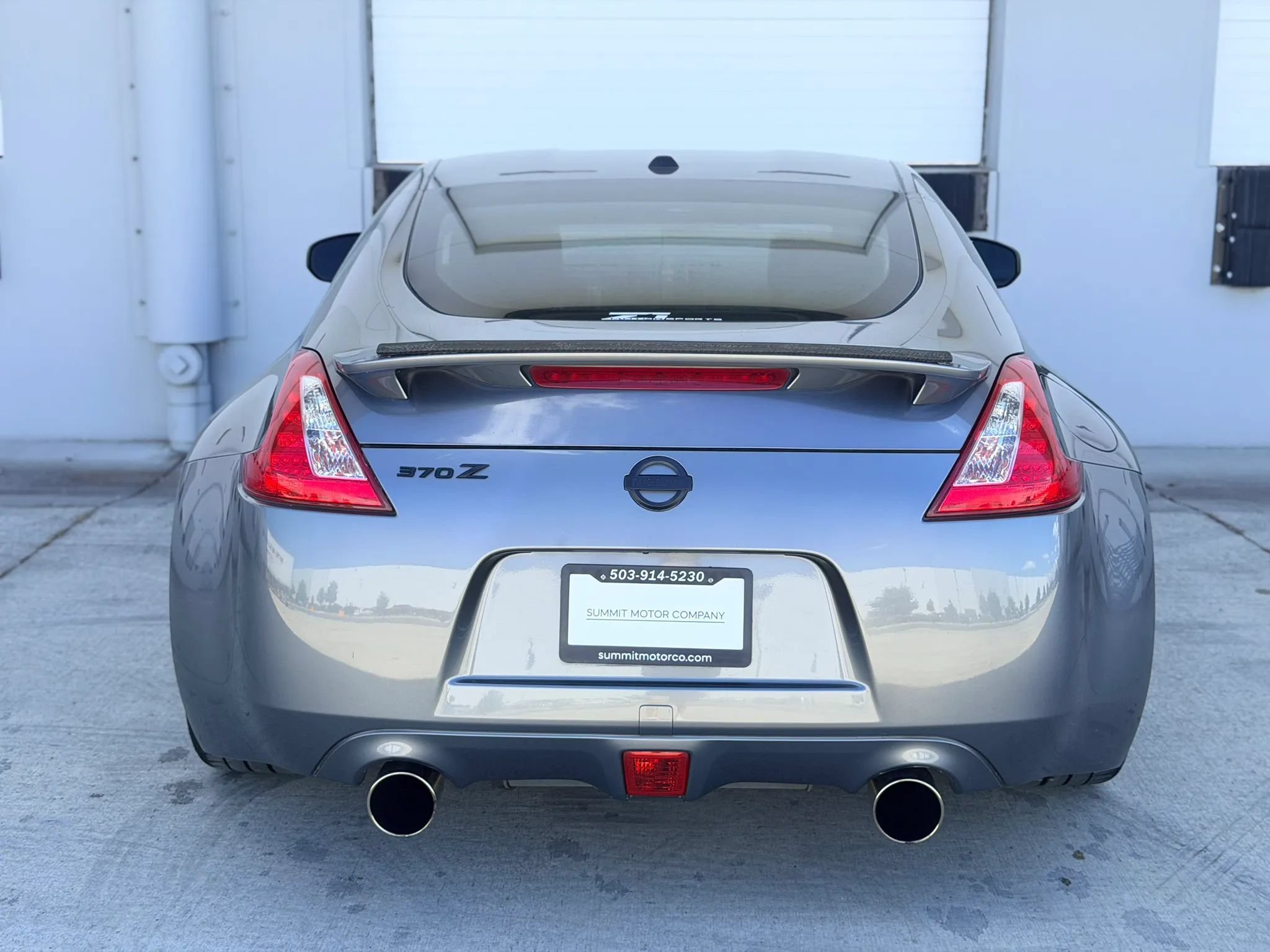 Used 2011 Nissan 370Z Touring w/ Sport Pkg RWD image 4