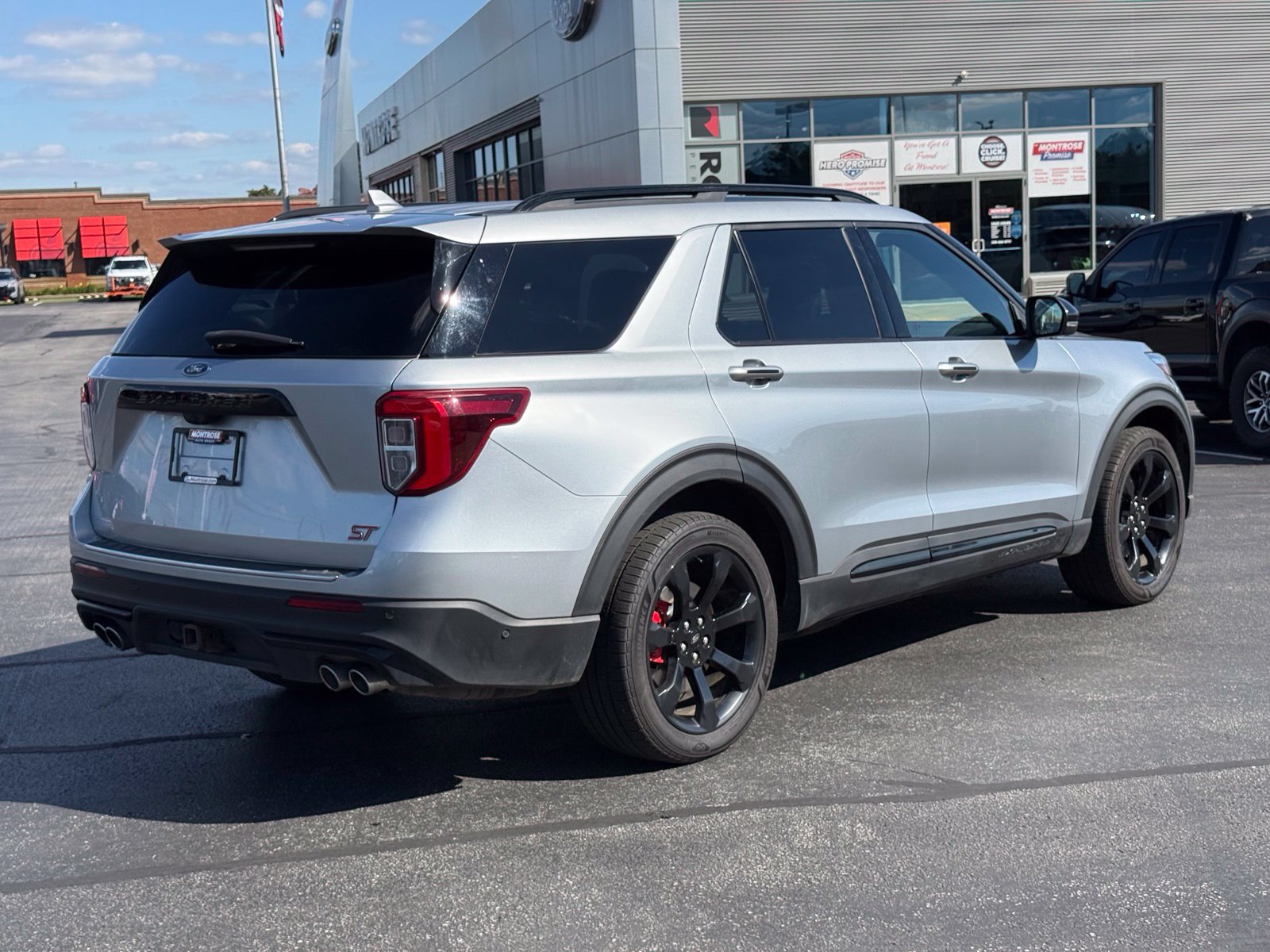 Used 2020 Ford Explorer ST w/ ST Street Pack AWD/4WD image 4