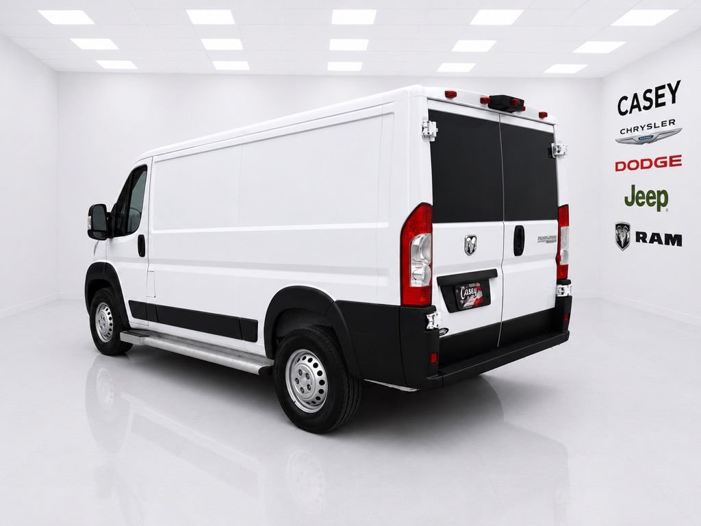 Used 2025 RAM ProMaster 2500 w/ U-Haul Equipment Group FWD image 9