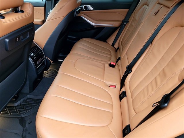 Used 2022 BMW X5 xDrive40i w/ Premium Package image 13