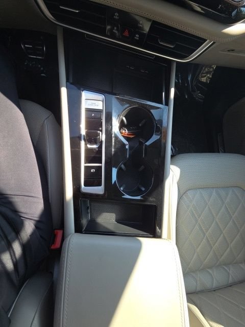 Used 2024 Volkswagen Atlas SEL Premium R-Line AWD/4WD image 28