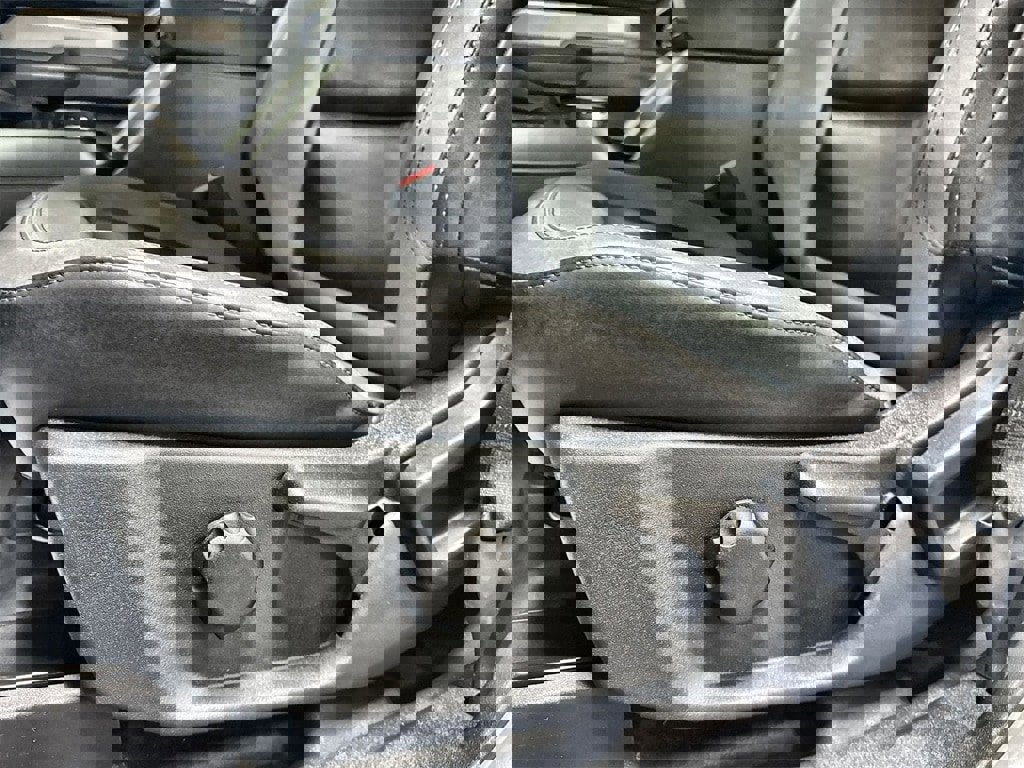 Used 2024 Ford Bronco Black Diamond image 13