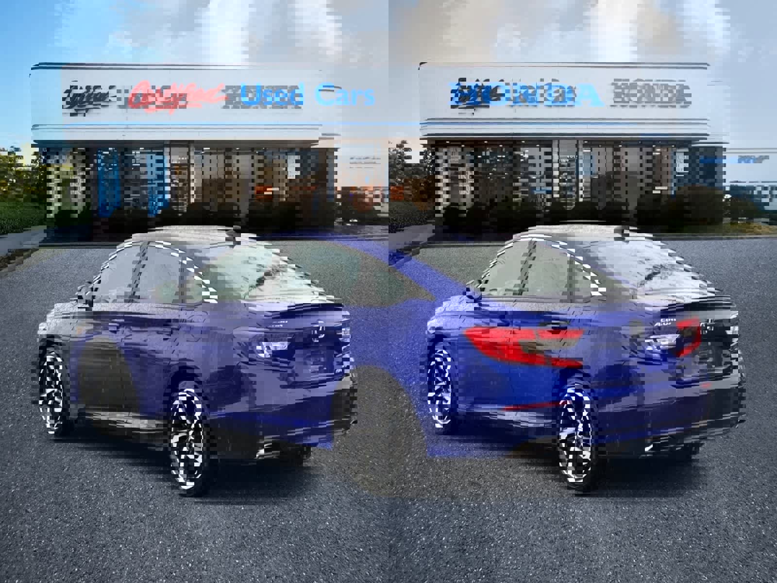 Used 2022 Honda Accord Sport image 3