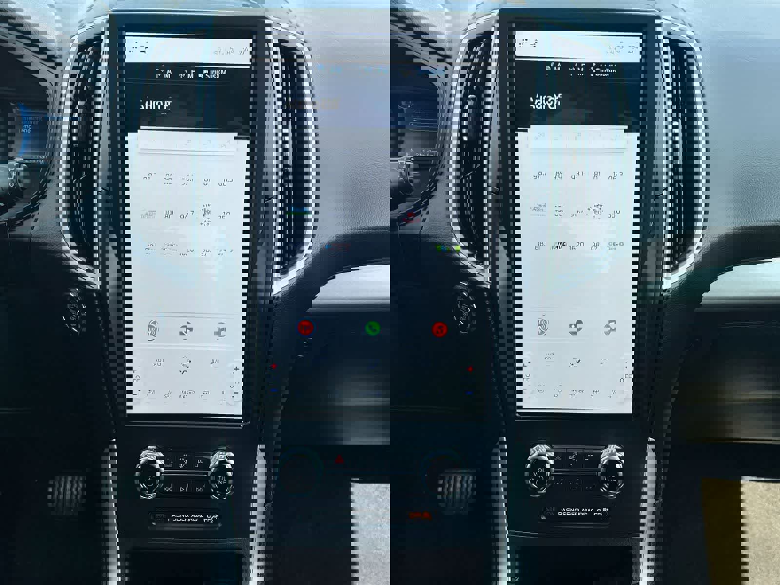 Used 2023 Ford Edge SEL w/ Convenience Package image 27