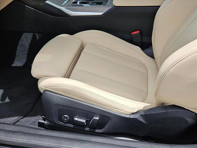 Used 2026 BMW 430i Coupe w/ Parking Assistance Package RWD image 4