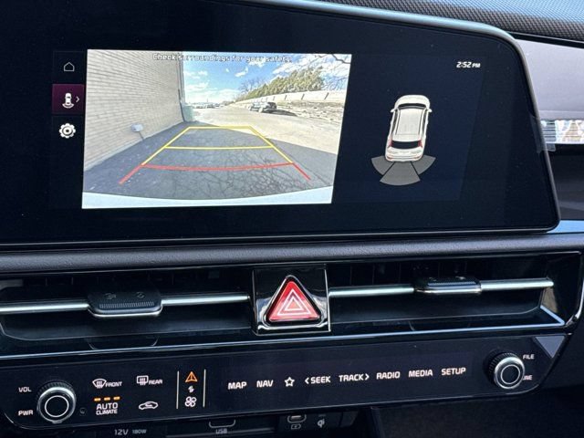 Used 2025 Kia Niro EX Touring FWD image 11