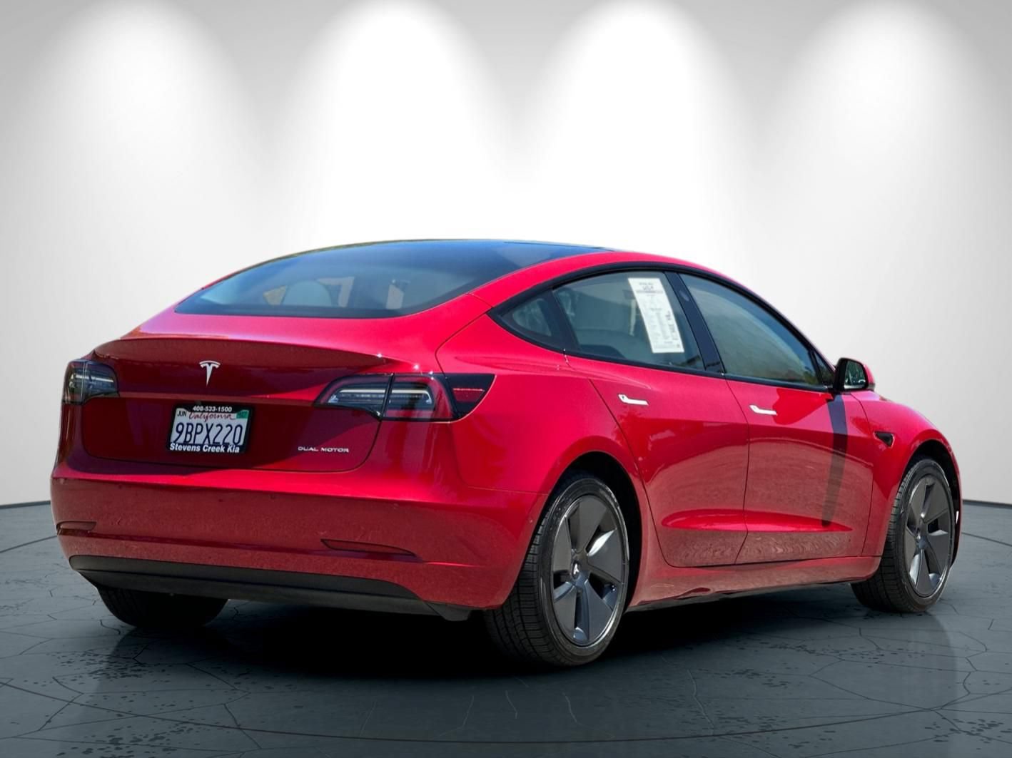 Used 2022 Tesla Model 3 Long Range AWD/4WD image 4