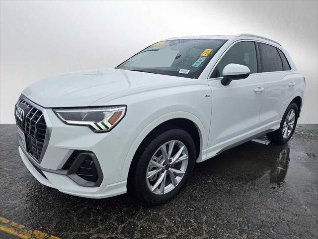Used 2024 Audi Q3 2.0T Premium w/ Convenience Package image 7