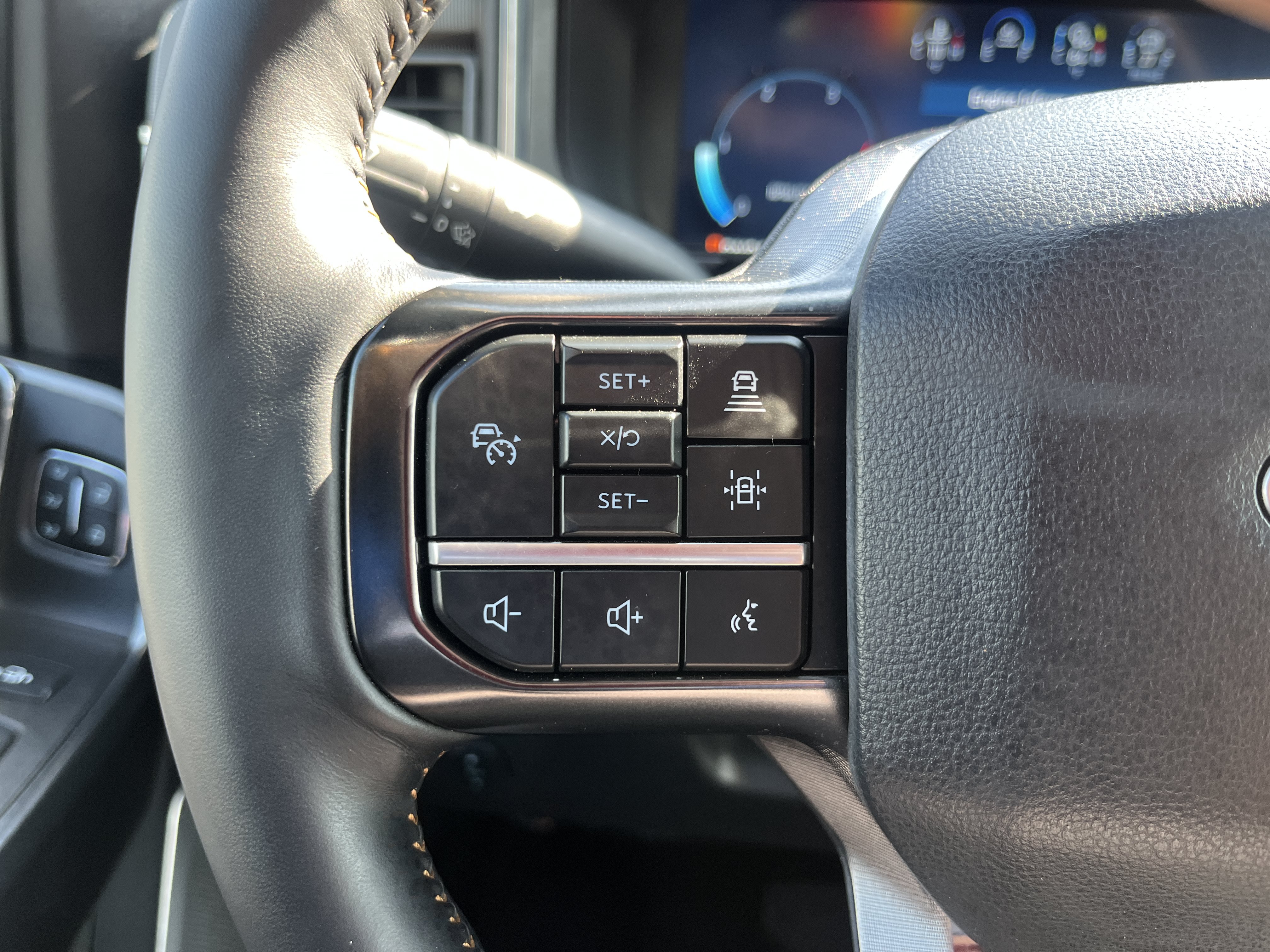 Used 2024 Ford F250 Platinum AWD/4WD image 20