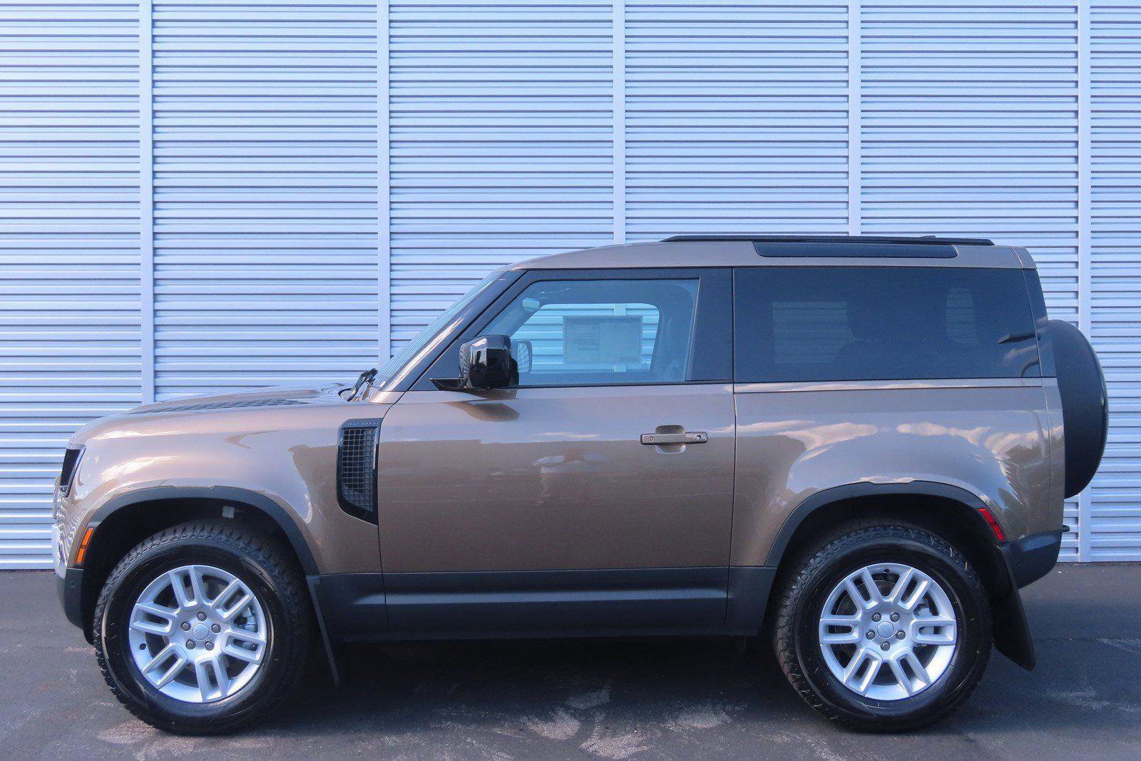Certified 2023 Land Rover Defender 90 S AWD/4WD image 8