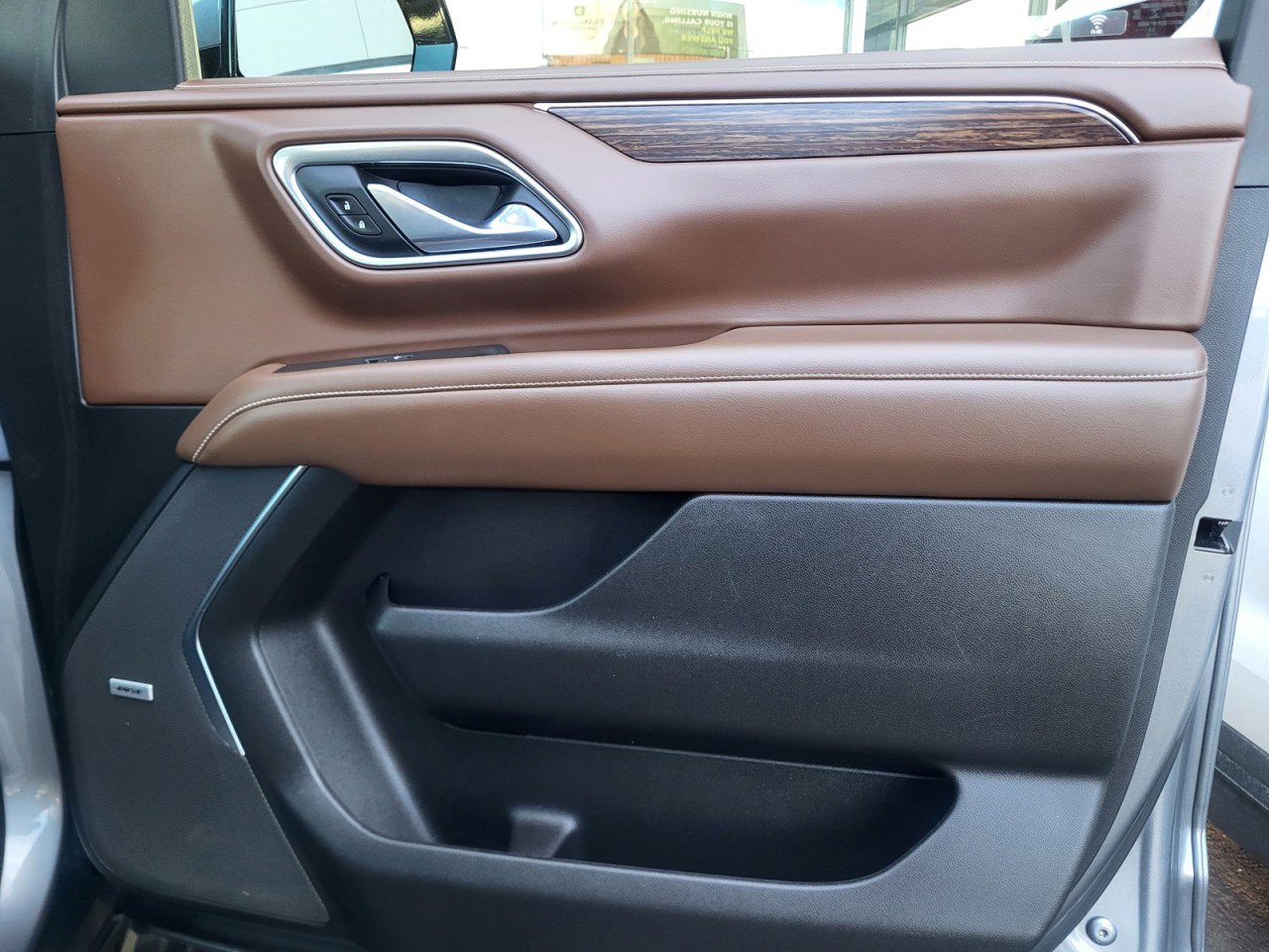 Used 2021 Chevrolet Suburban High Country w/ Premium Package image 40