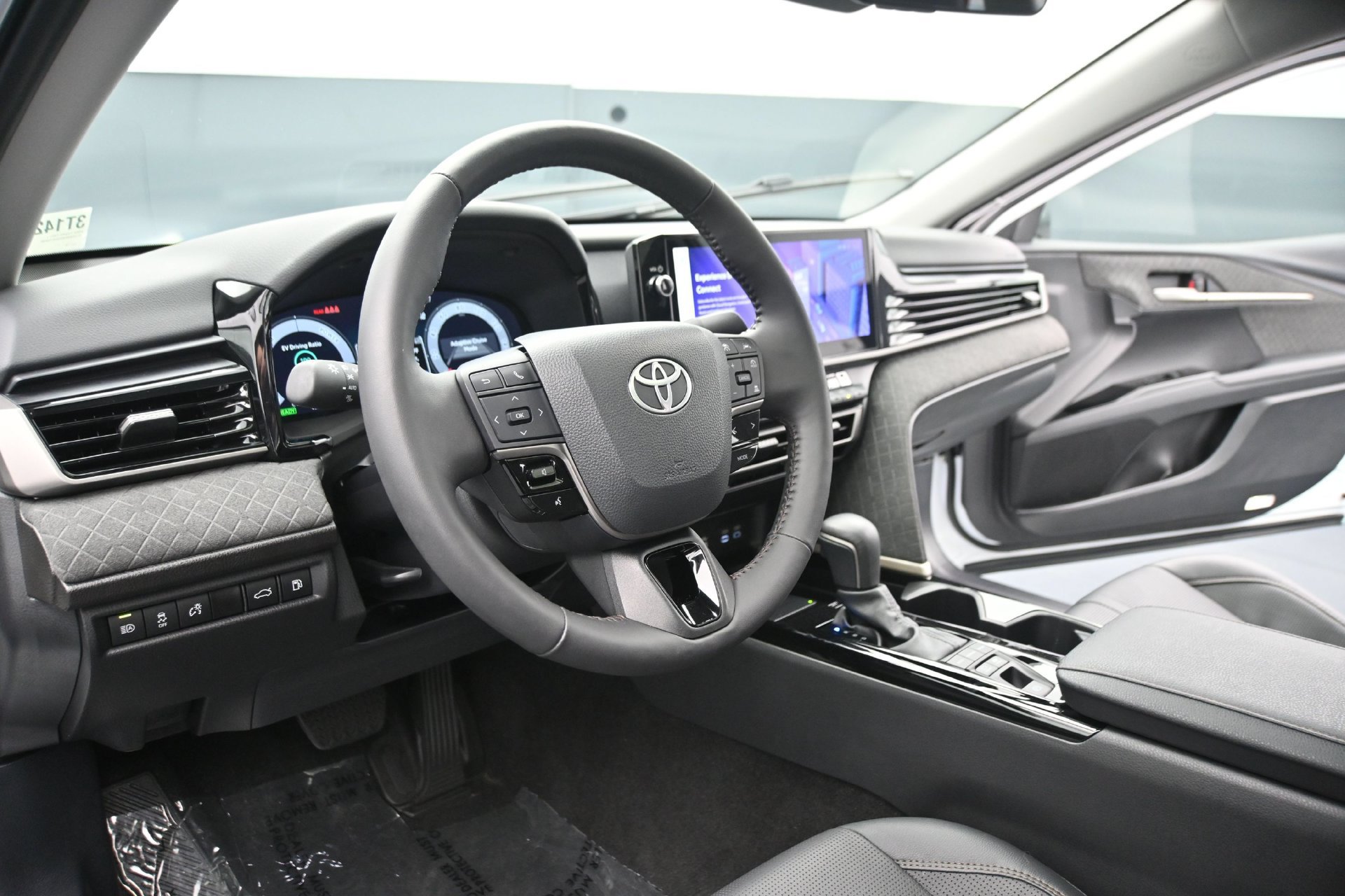 Used 2025 Toyota Camry XLE AWD/4WD image 20