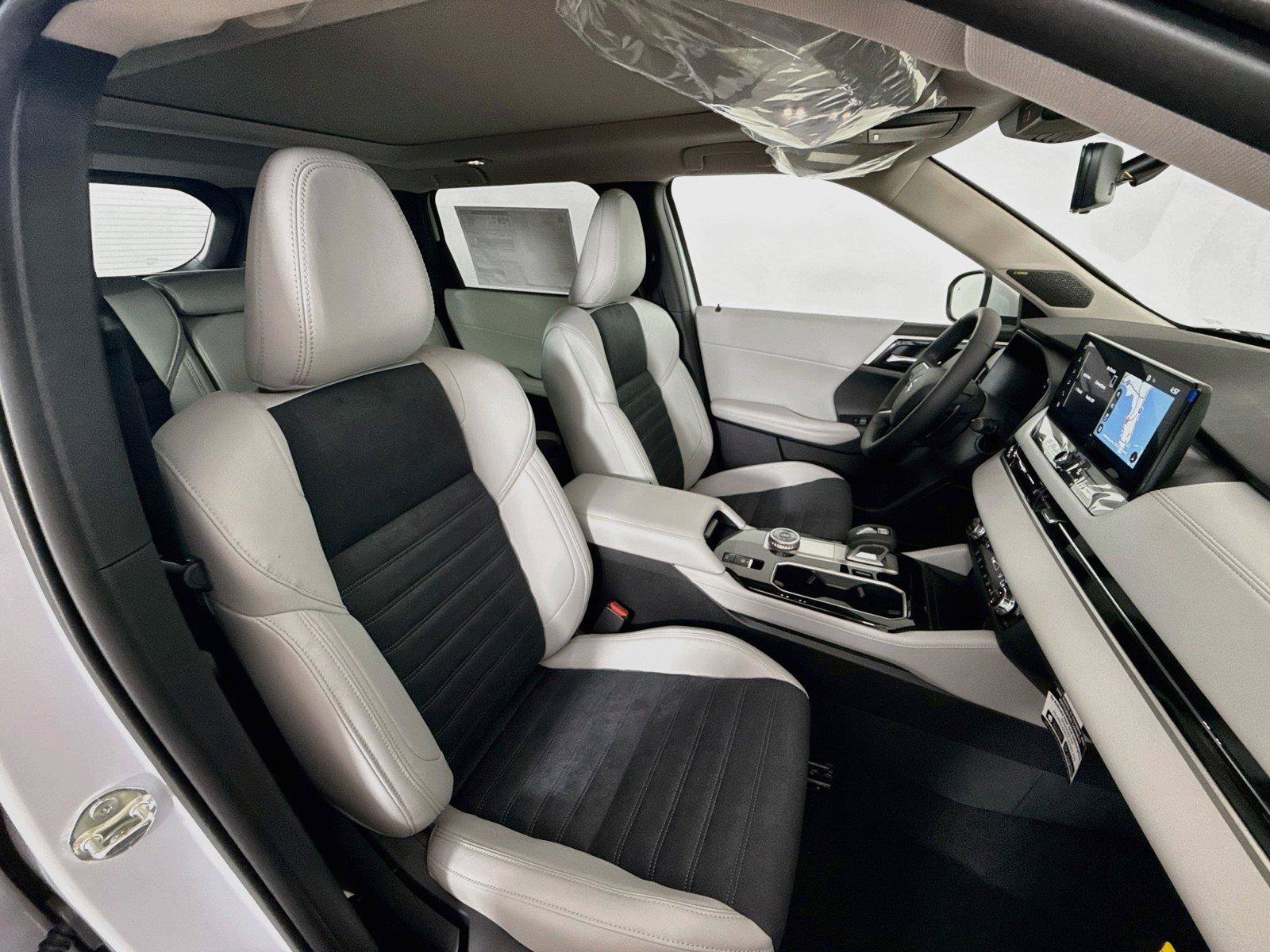 New 2026 Mitsubishi Outlander SE FWD image 27