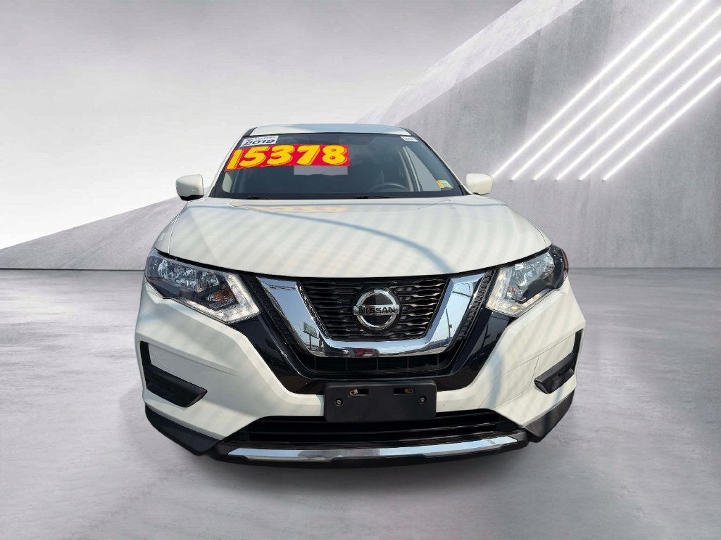 Used 2019 Nissan Rogue S AWD/4WD image 2