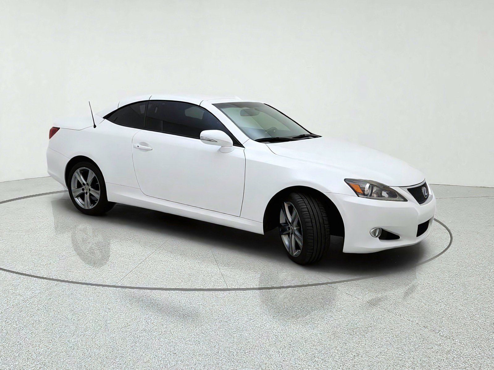 Used 2013 Lexus IS 250C RWD image 5