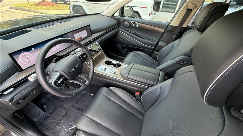 Used 2025 Genesis GV80 3.5T Advanced image 9