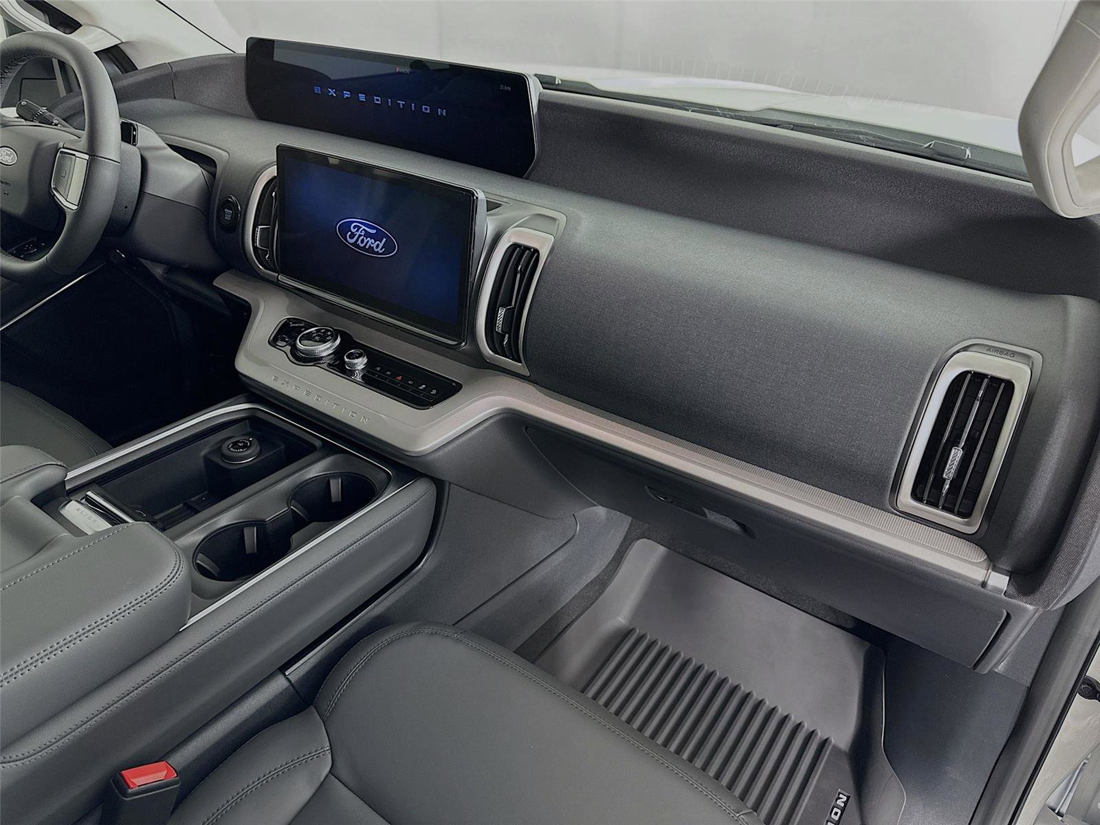 New 2026 Ford Expedition Active image 31